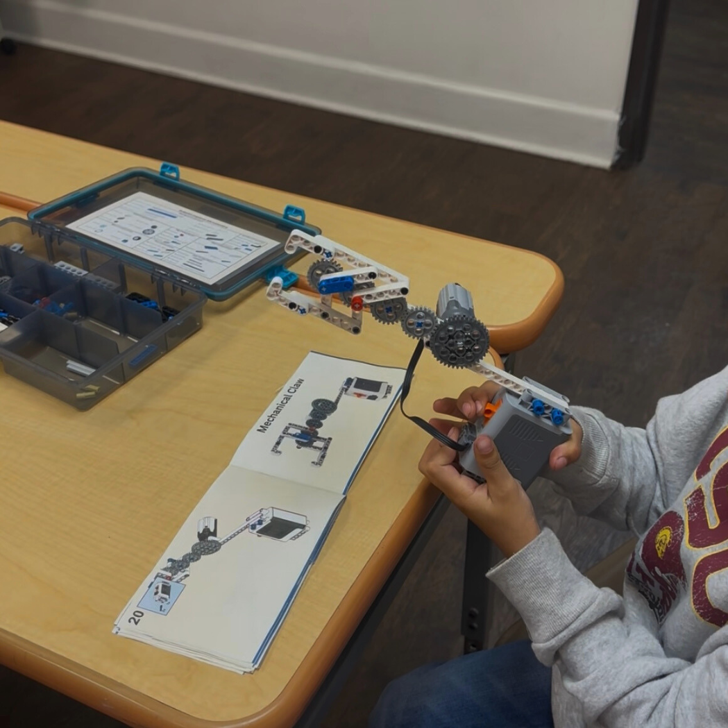 Roboilm STEAM education