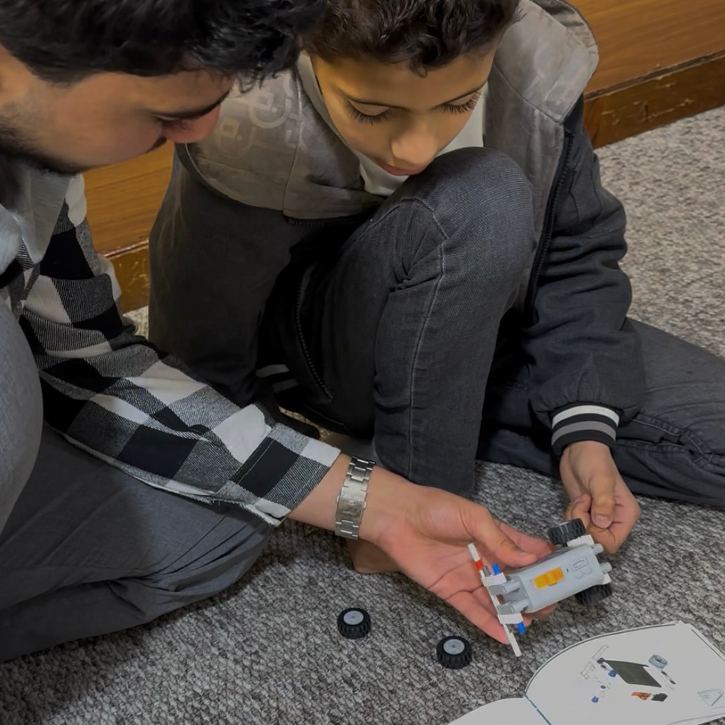 Students with Robotics Kit